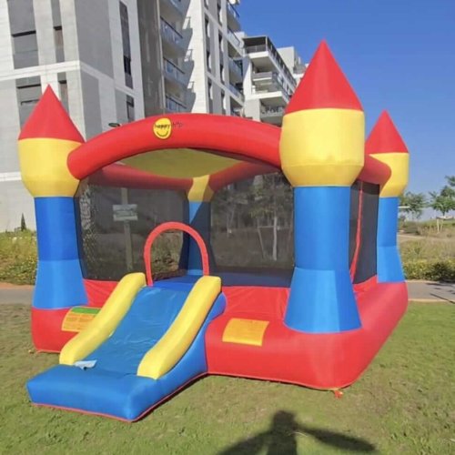 מתנפח טירה גדולה